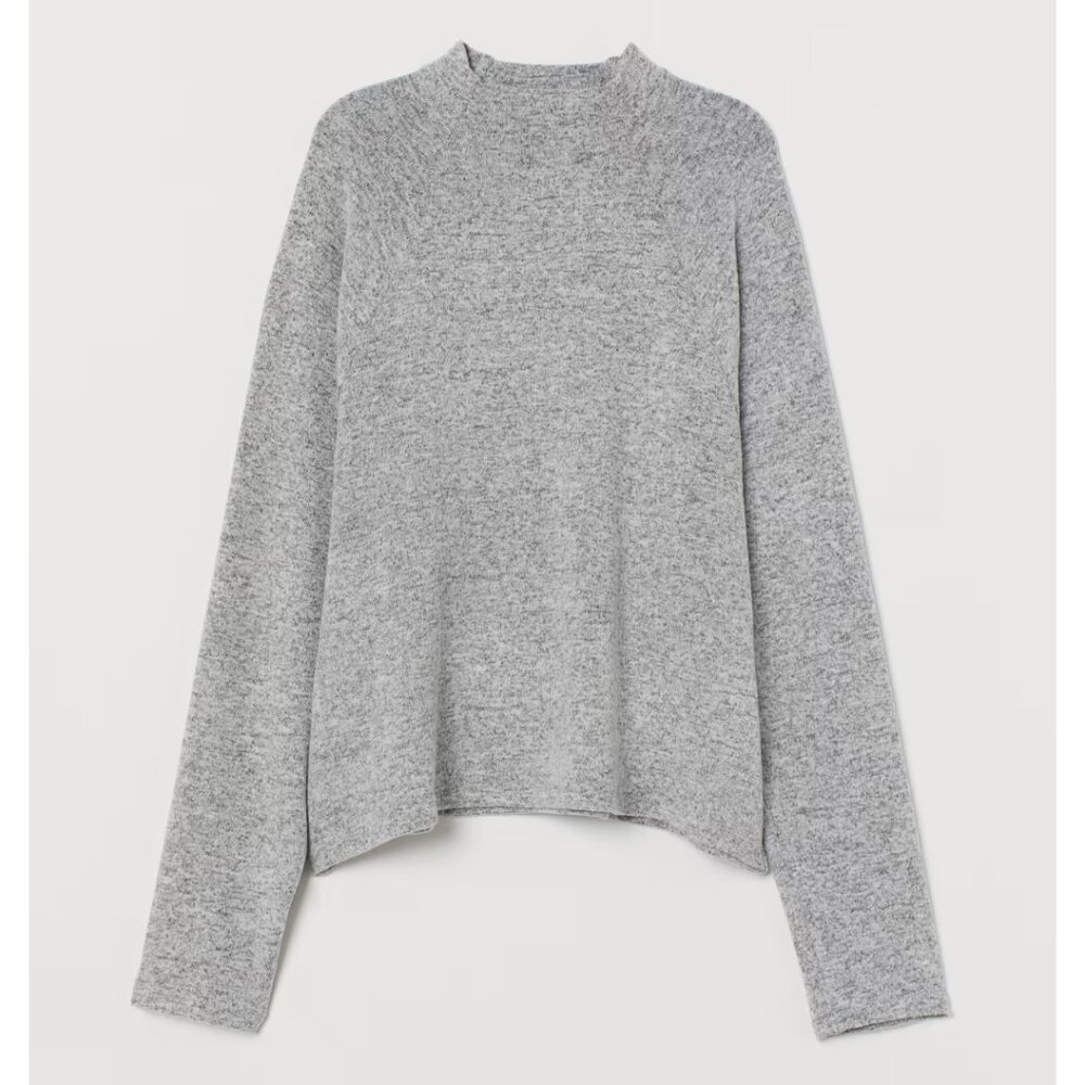 H&M Light Gray Stand-up Collar Sweater